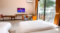 Colony Club Resort & Casino (The Old Palm Spring Resort) - spa