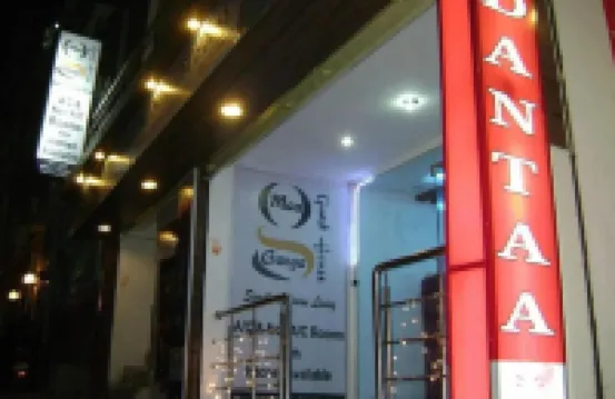 馬阿恆河旅館 住宿飯店