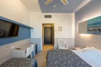 Clipper Hotels in Пезаро