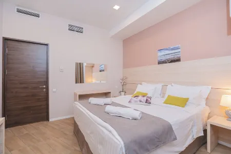 4Guest Hotel Отели рядом с Аэропорт Звартноц