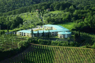 Holiday Apartment with Shared Pool in Chianti Các khách sạn gần Abbazia di San Michele Arcangelo a Passignano