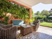 Villa-Hotel Escala Hotels near Amera Tower