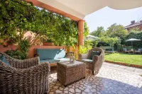 Villa-Hotel Escala - Pet friendly