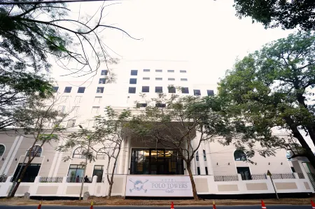 Hotel Polo Tower Agartala Отели рядом с достопримечательностью «ISKCON, Math Chowmuhani»