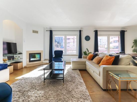 Laranjeiras Deluxe by Homing