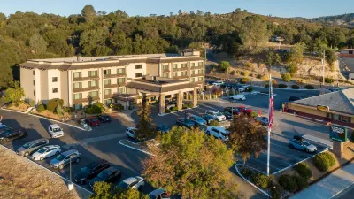 Yosemite Southgate Hotel & Suites Hotels near Designs By Christine