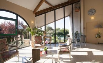 Golf Hotel Colvert - Room Service Disponible