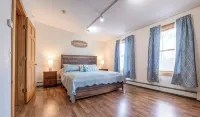 Downtown Apartments in Bar Harbor -  Ferienwohnungen