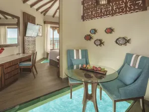 Hotel Palafitos Overwater Bungalows