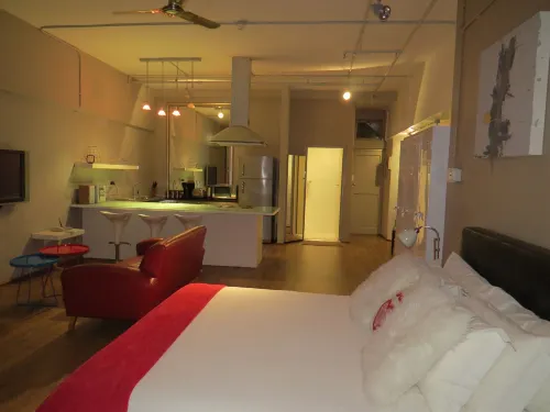 Manhattan Studio 914 - อ่างจากุชชี่