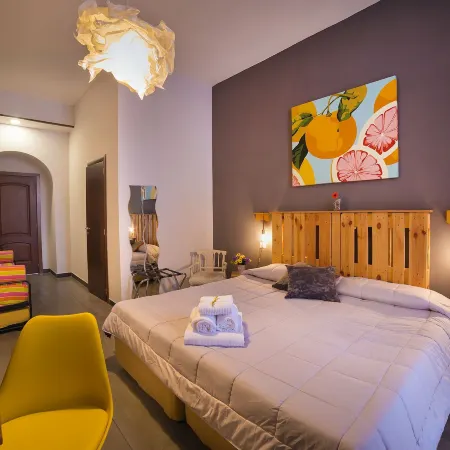 Le 4 Stagioni Dante's Suites H Napoli Centro, by ClaPa Group