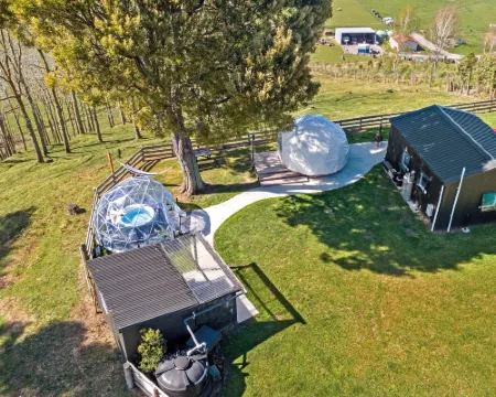 208 Lake Road Hotels in Gisborne