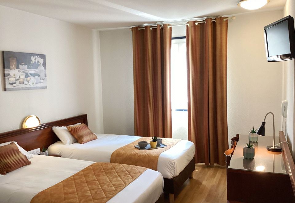 Angelic & Myriam HotelOver view