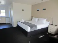 Alpine Rose Motel Hotels near The Great Coast Road