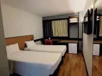 Ibis Rio de Janeiro Santos Dumont Hotels near Inga