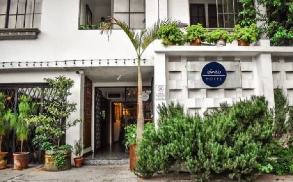 Cinco Hotel B&B Отели рядом с достопримечательностью «Military Museum of the Armed Forces of El Salvador»