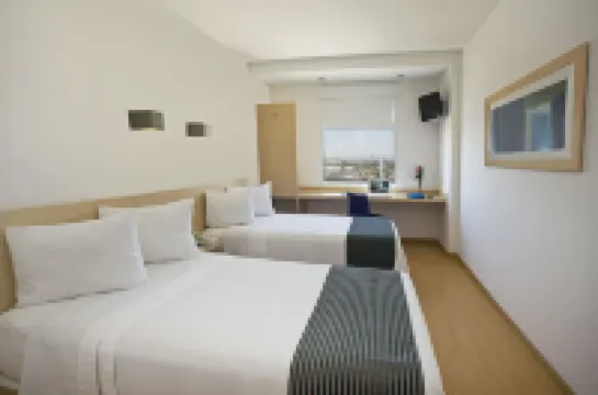 ワン アグアスカリエンテス スール のホテル