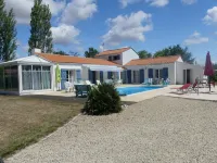 Chambre d'hôte Blanche Pierre B&B Hotels in Saint Gilles Croix de vie