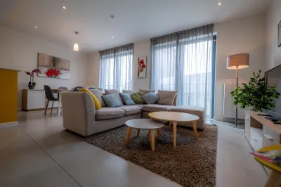 Elberg Hotel & Apartments Hotels near Lucaty