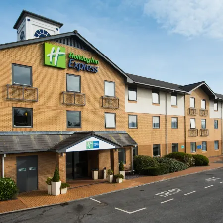 Holiday Inn Express SWANSEA - EAST by IHG