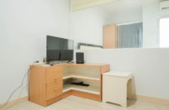 Cozy and Simply Studio Titanium Square Apartment Hotel dekat Mal Cibubur Junction