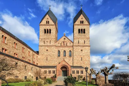 Altdeutsche Weinstube - Superior Отели рядом с достопримечательностью «Johannisberg Castle»