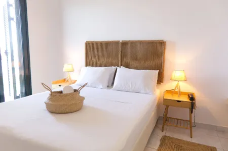 Koukounari Apartments