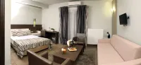 Maison Hotel