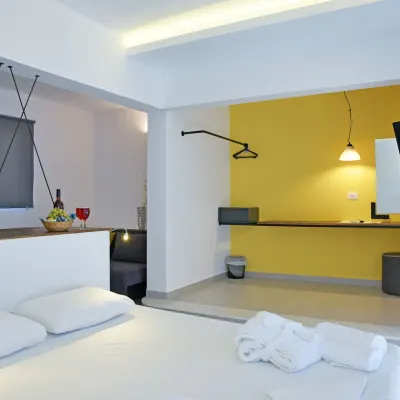 Hillside Studios & Apartments Hotel dekat Lapangan Golf Afandou
