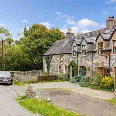 Priest Bridge Cottage Hotel Exterior