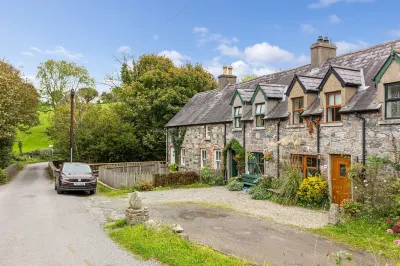 Priest Bridge Cottage Hotel a 