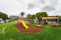 Georges Bay Apartments Hotel a St Helens