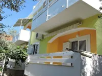 Apartments Ivanov Hotels in Novalja