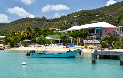 Catamaran Hotel Marina Hôtels à proximité de : Chantier naval d'Antigua