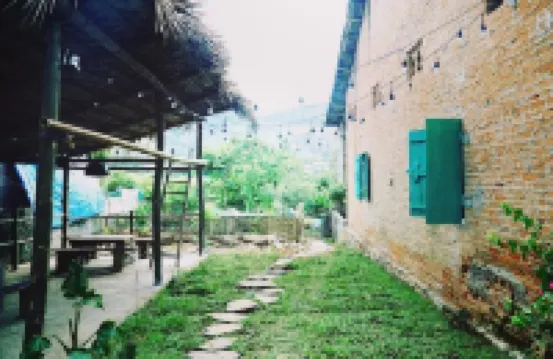 Green Door Ban Gioc - Hostel Hotels in 