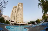 Hotel Cristina Suites - Pools