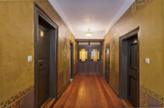 อพาร์ทเมนท์เซ็นทรัล โรงแรมในทือบิงเงิน