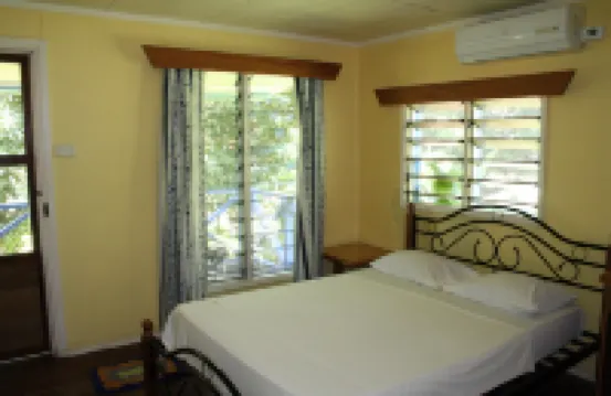 Ratu Kini Backpackers & Dive Resort