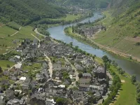 Ferienwohnung Haus Kotthoff Hotels in Valwig