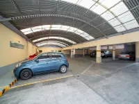 Hotel Monarca - parking