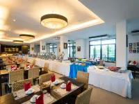 ไอธารา รีสอร์ท แอนด์ สปา โรงแรมในอำเภอ บ้านแหลม