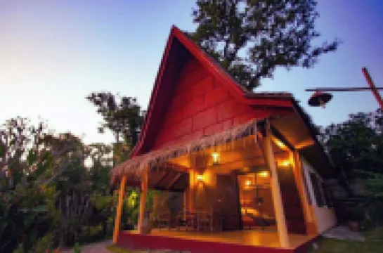 Old Tree's House Hotels in Mae Ai