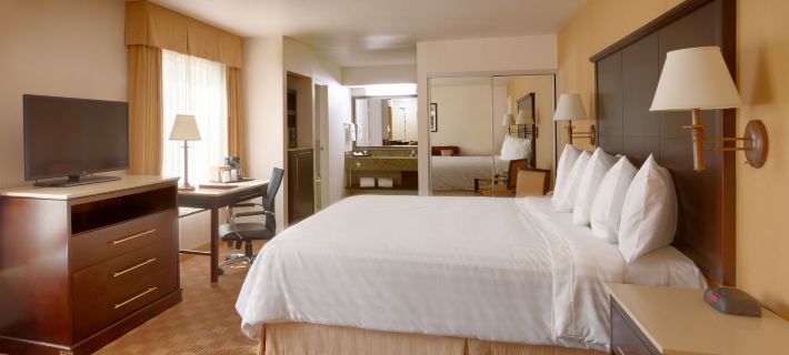 Cortona Inn and Suites Anaheim Resort Hotels in Anaheim