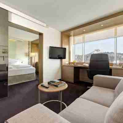 Exe Lev Rooms