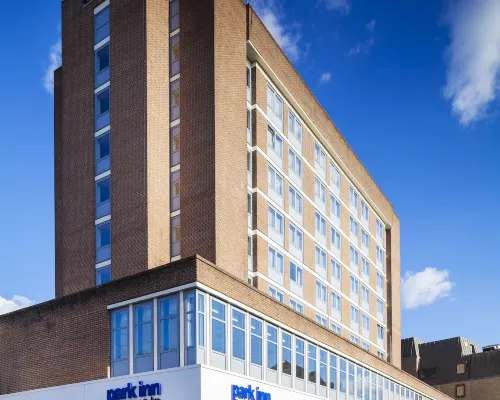 Radisson Hotel York Exterior Photos