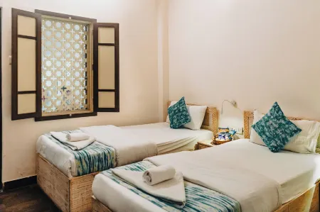 Safarnama Varanasi A Boutique B&B Отели рядом с достопримечательностью «Sankat Mochan Hanuman Temple»