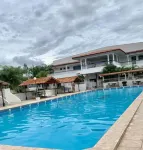 Hotel Plaza - Pools