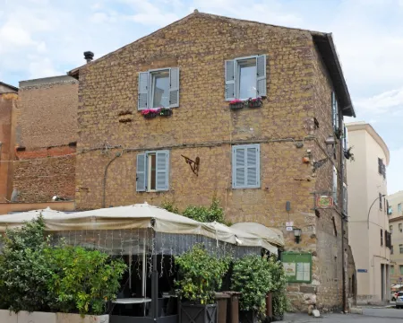 媽媽公寓房間&套房 蒂沃利酒店