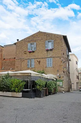 Mom Apartment Rooms&Suites Hotels in Tivoli