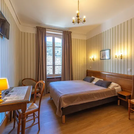 Logis Hotel de La Cloche
